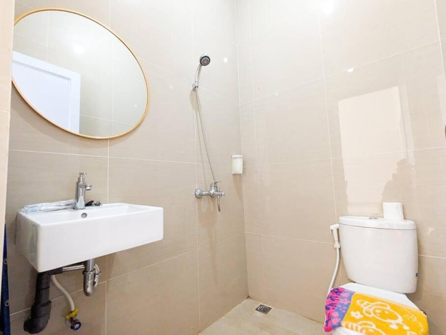 Lovina B2/12a At Ansley Park Spacious+netflix * Batam